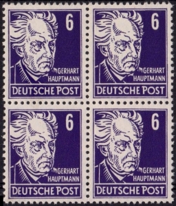 DDR: MiNr. 328 v b X I, 00.00.1953, Persönlichkeiten aus Politik, Kunst und Wissenschaft: Gerhart Hauptmann, Viererblock, geprüft, postfrisch