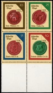 DDR: MiNr. 3156 - 3159 VB, 22.03.1988, "Historische Siegel (II)", Unterrand, postfrisch